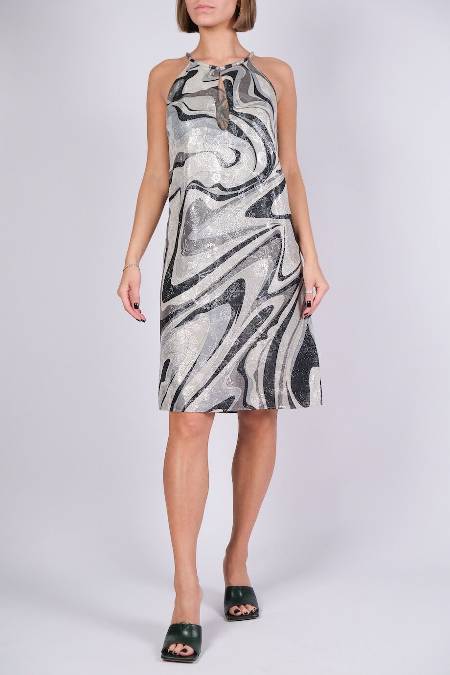 image 1 Платье с открытыми плечами с металлизированной нитью