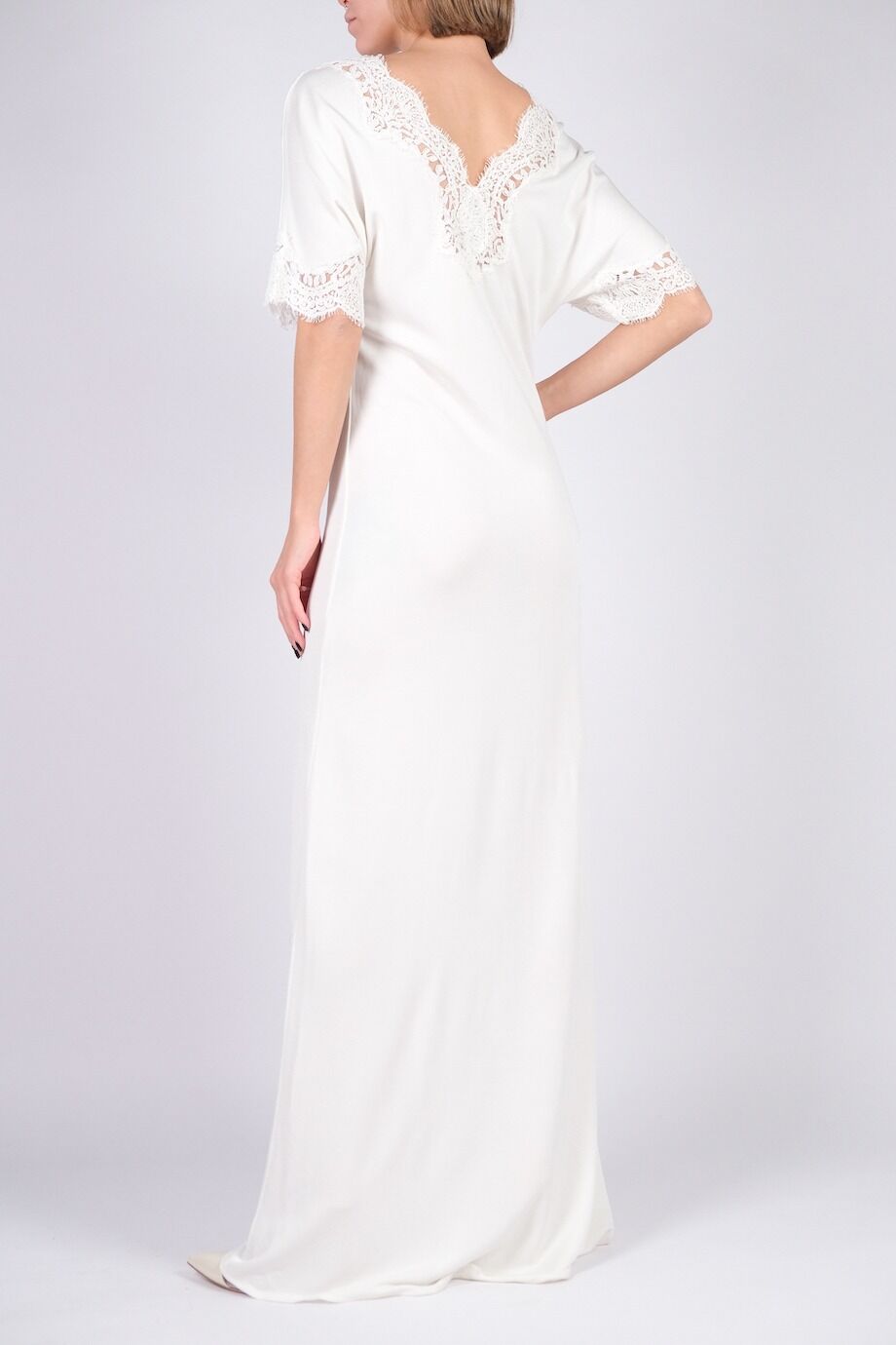 image 3 Платье в пол белого цвета с кружевной отделкой