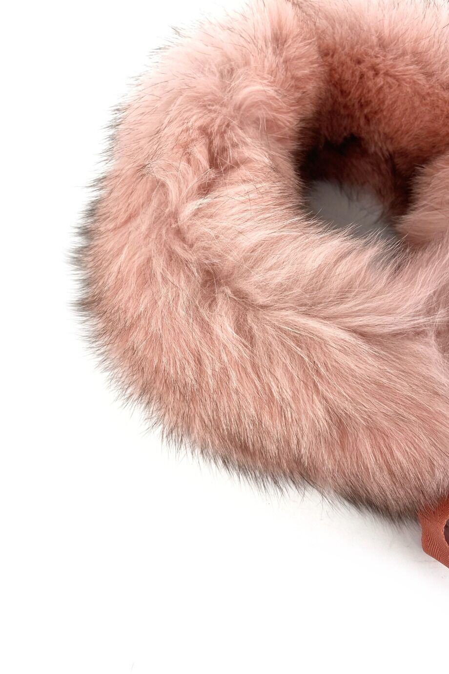 image 2 Меховой воротничок розового цвета на лентах
