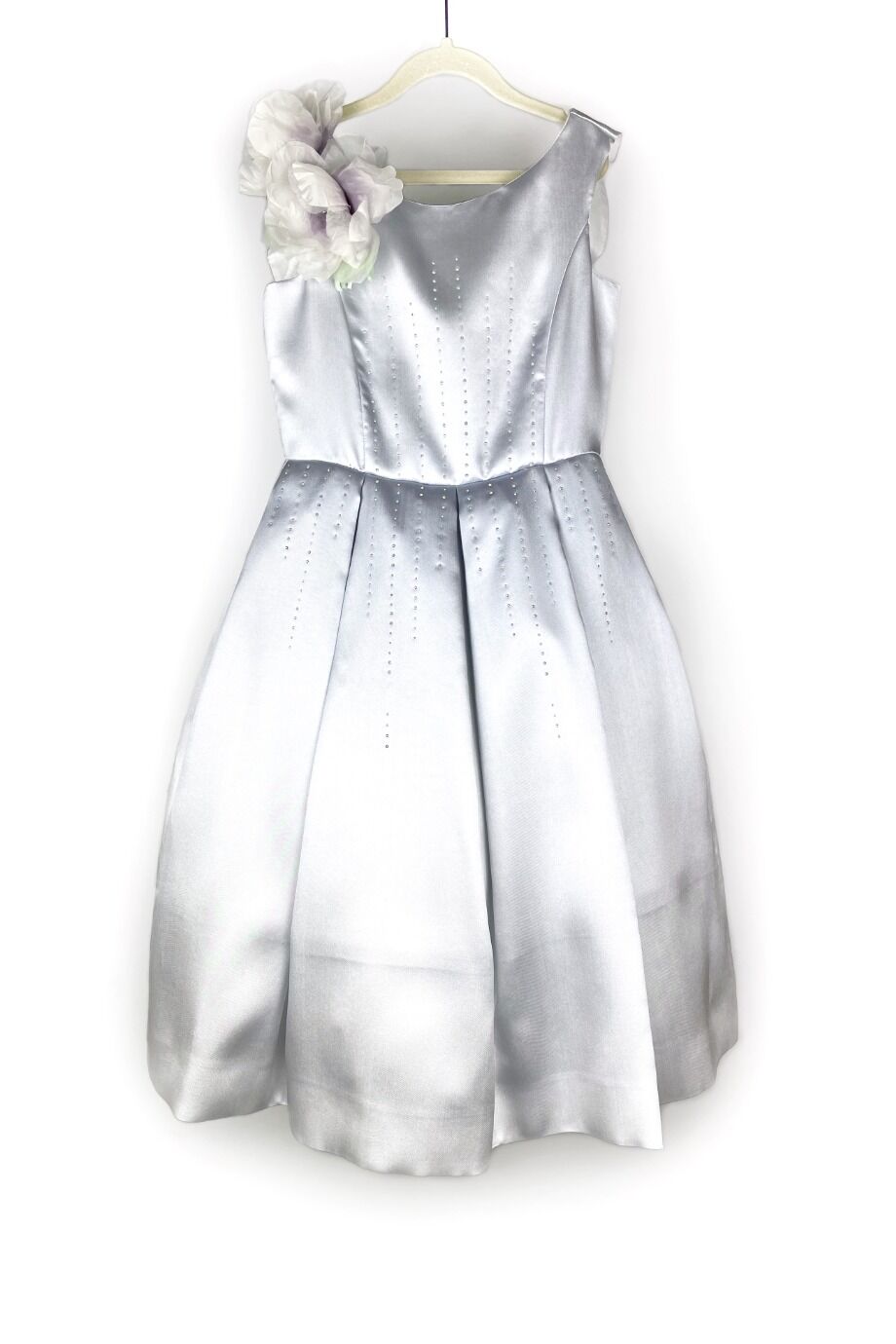image 1 Детское платье с декором из страз и цветка