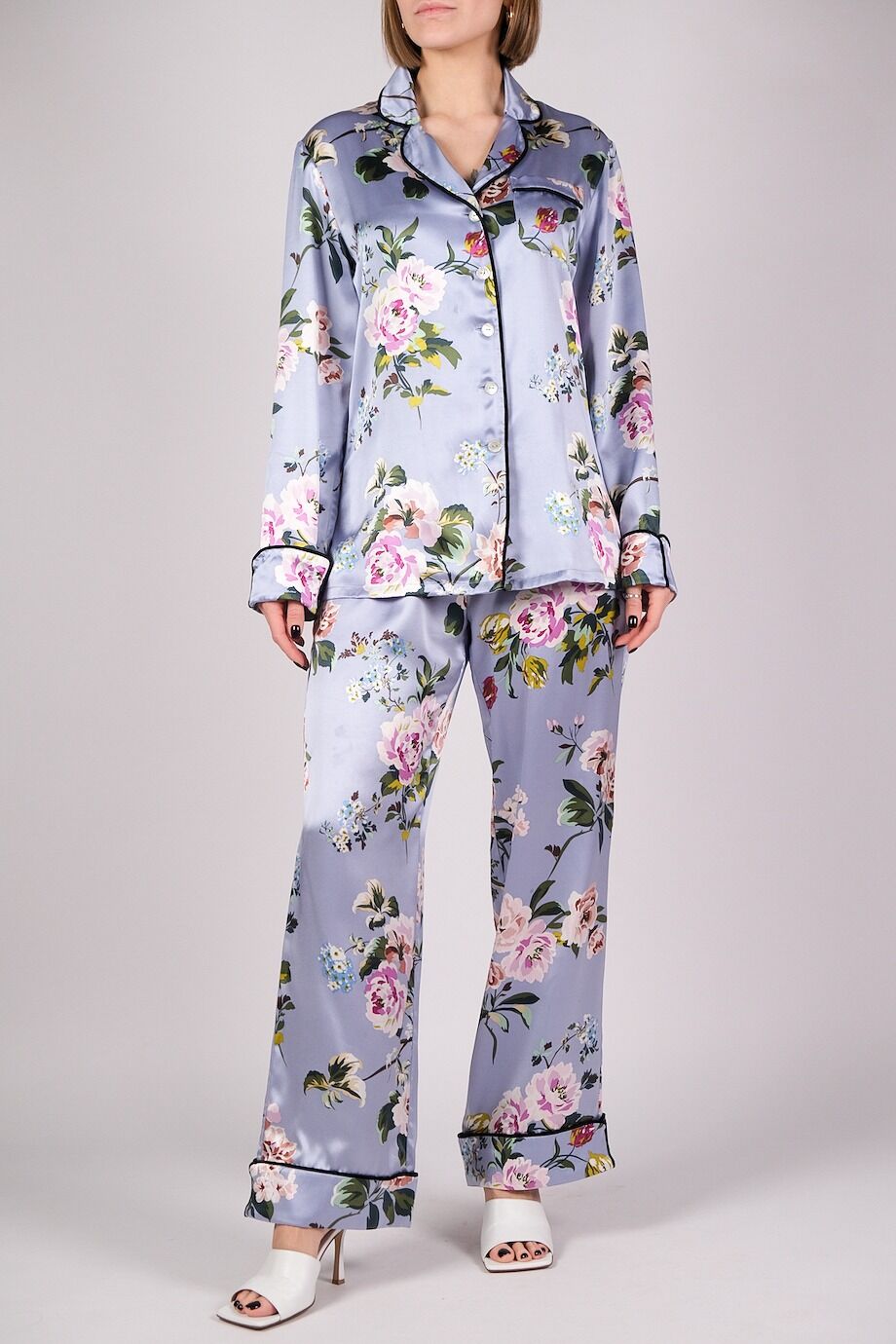 image 1 Шелковый костюм в пижамном стиле лавандового цвета