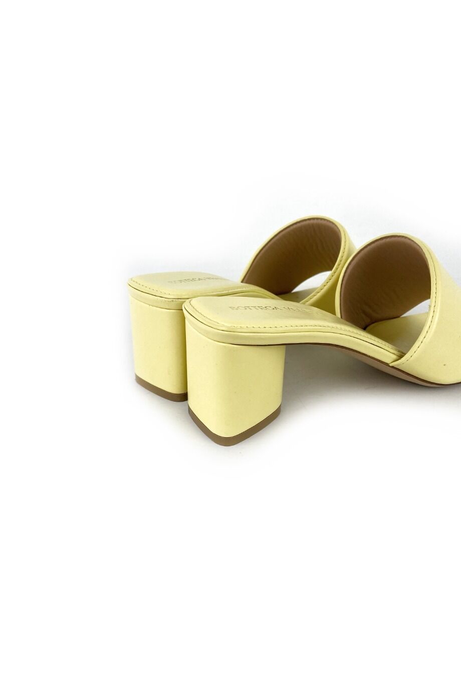 image 4 Мюли желтого цвета на небольшом каблуке