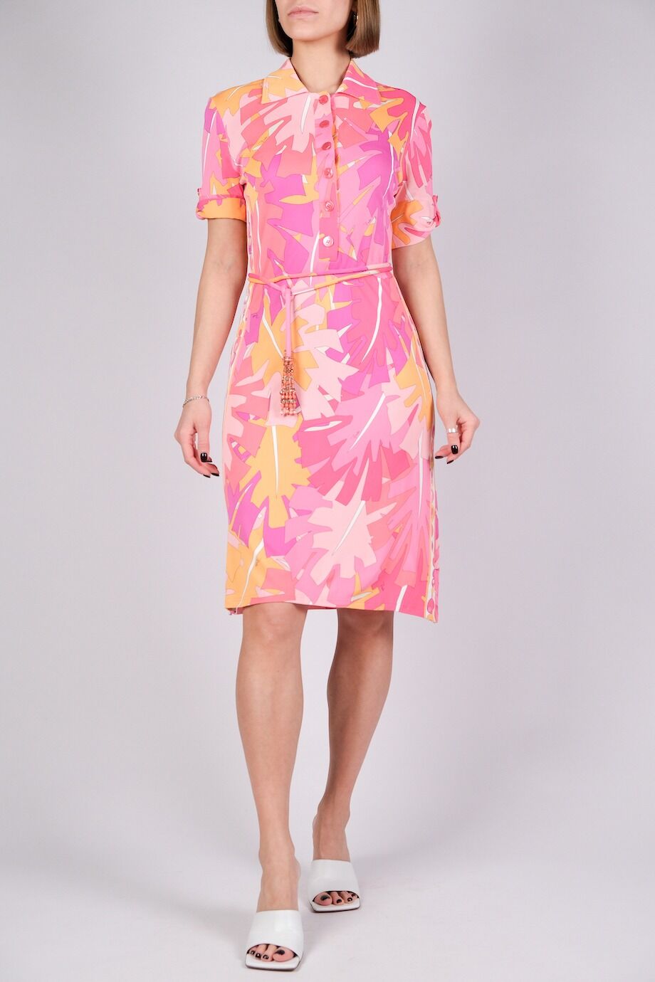 image 1 Платье с ярким розовым принтом с поясом