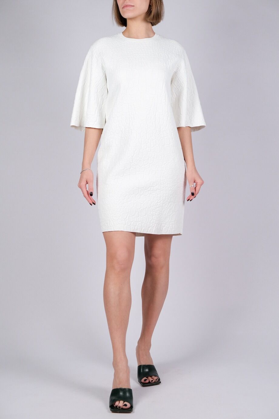 image 1 Платье фактурное белого цвета