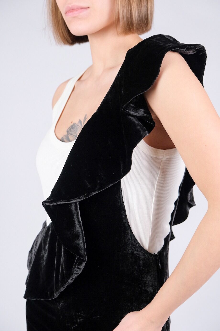 image 4 Велюровый сарафан черного цвета на одно плечо