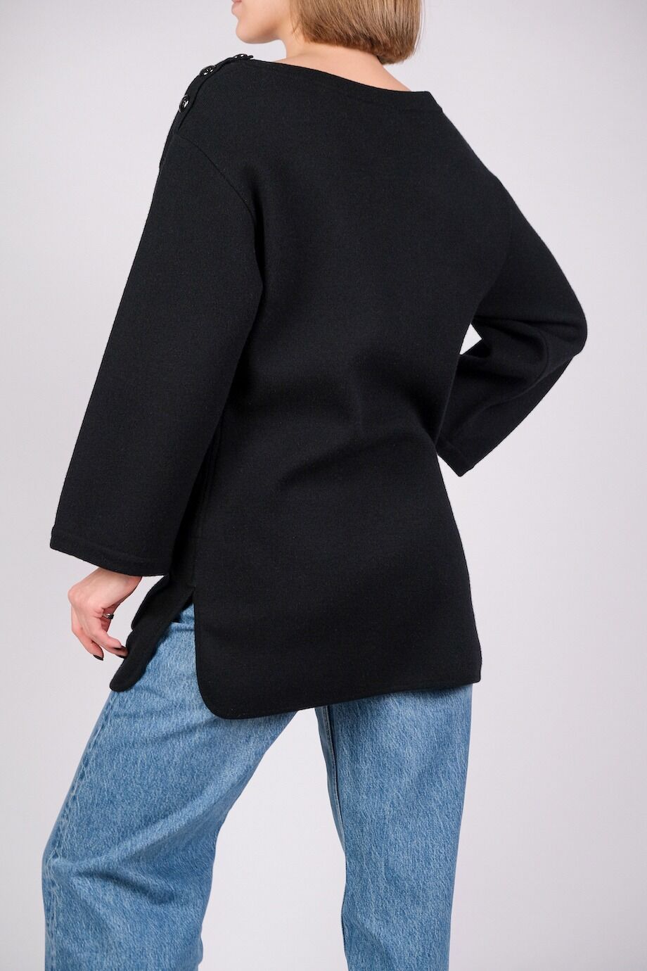 image 3 Джемпер черного цвета с накладными карманами