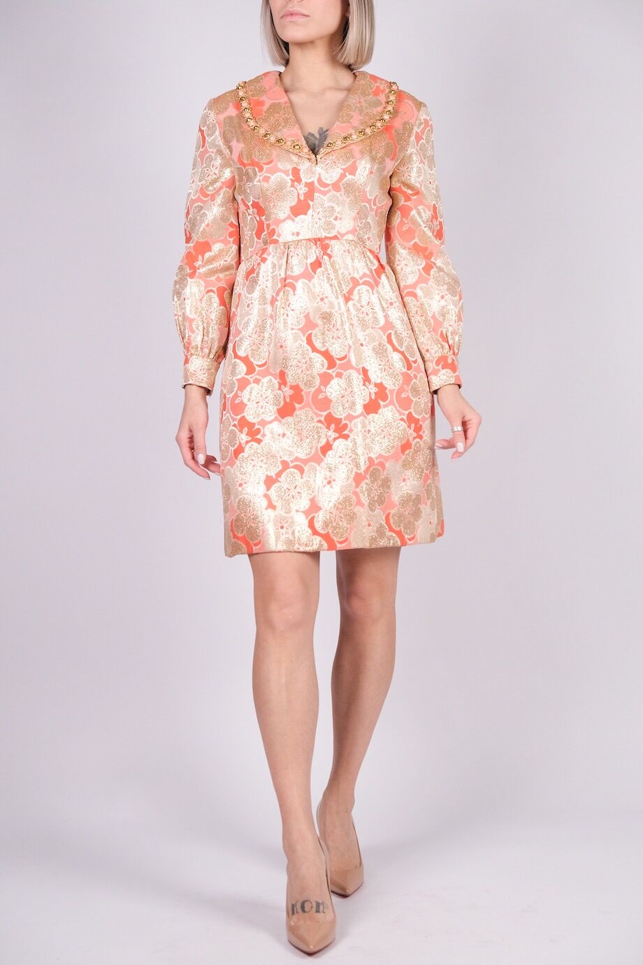 image 1 Платье персикового цвета с декором из камней