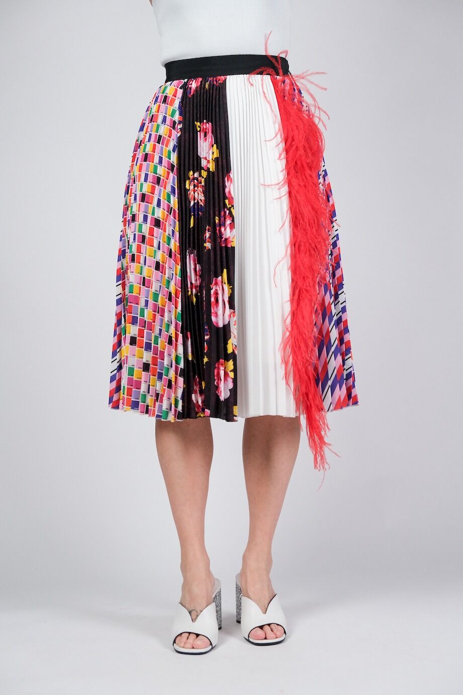 image 2 Комбинированная юбка плиссе с декором из перьев