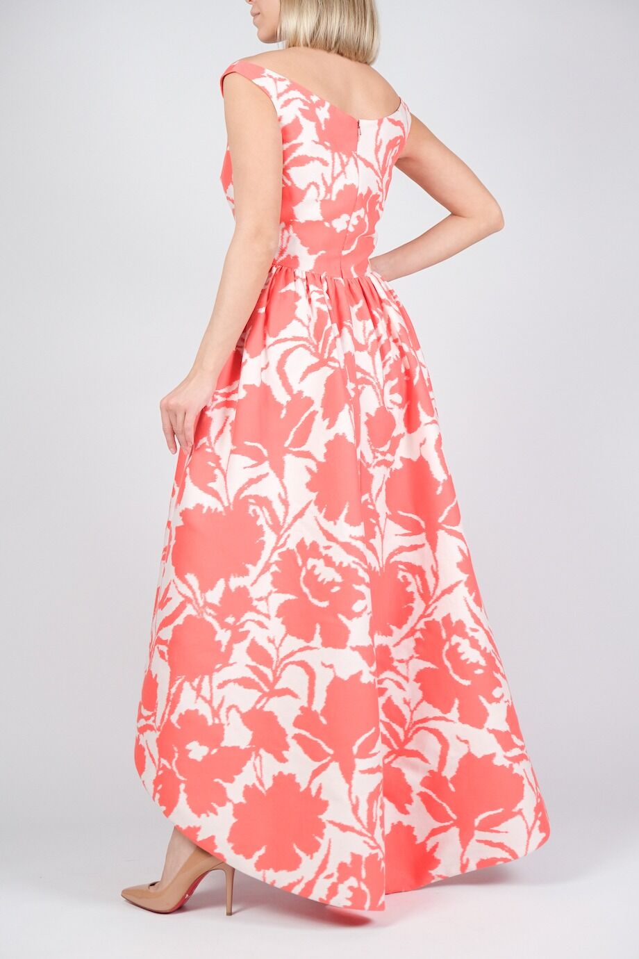 image 3 Платье со шлейфом с коралловыми цветами