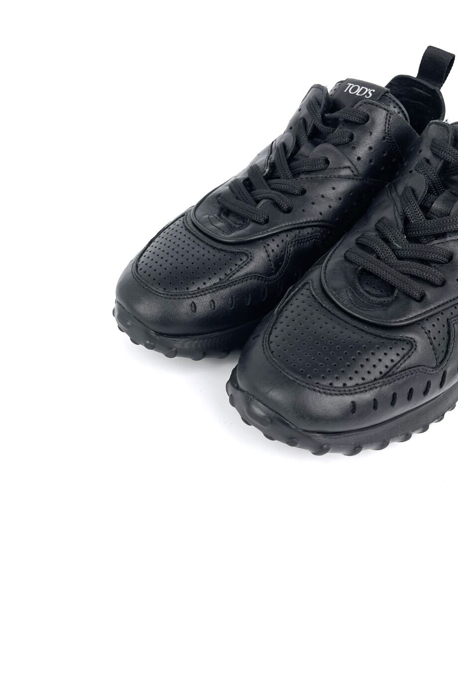 image 3 Кожаные кроссовки чёрного цвета на меху