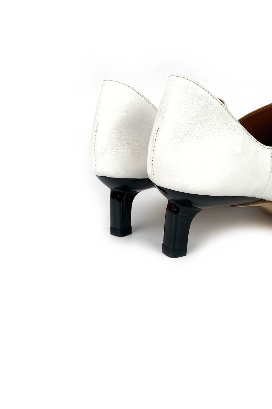 image 4 Туфли белого цвета на низком каблуке
