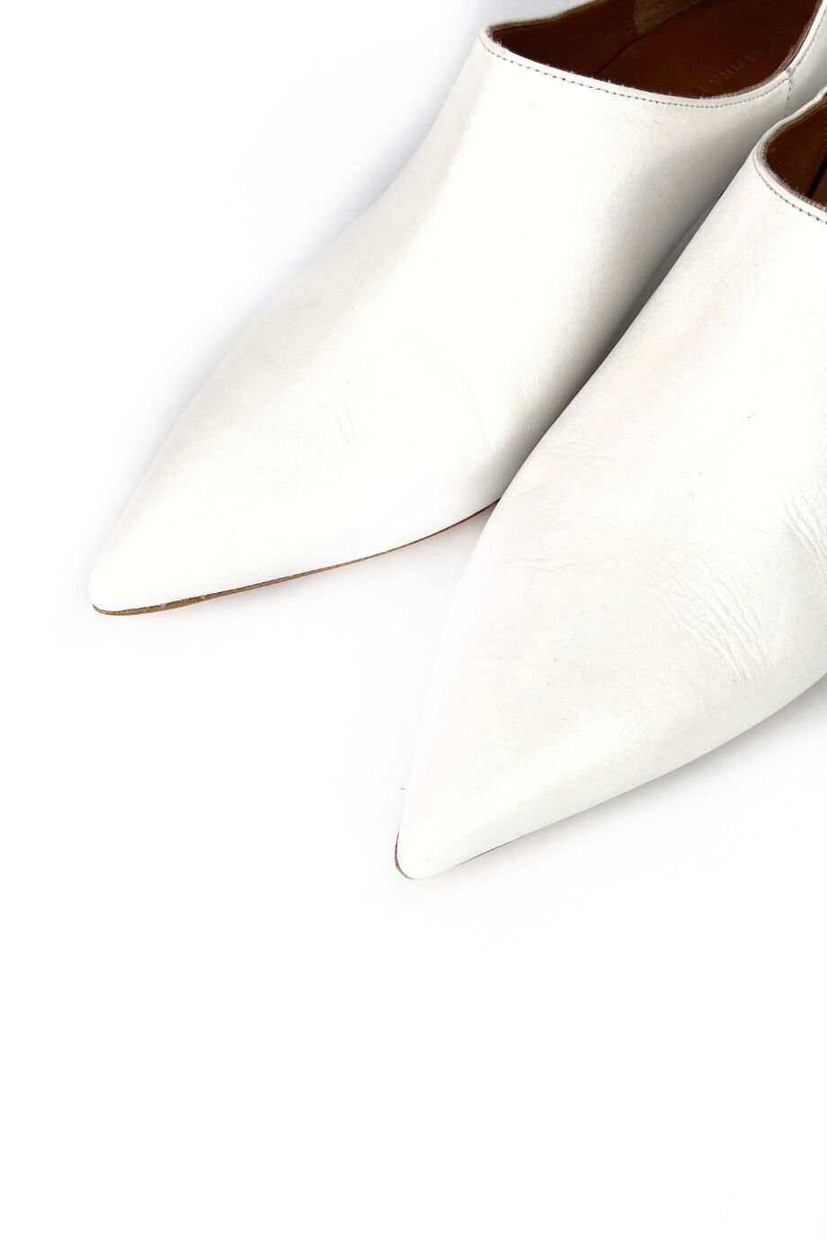 image 3 Туфли белого цвета на низком каблуке