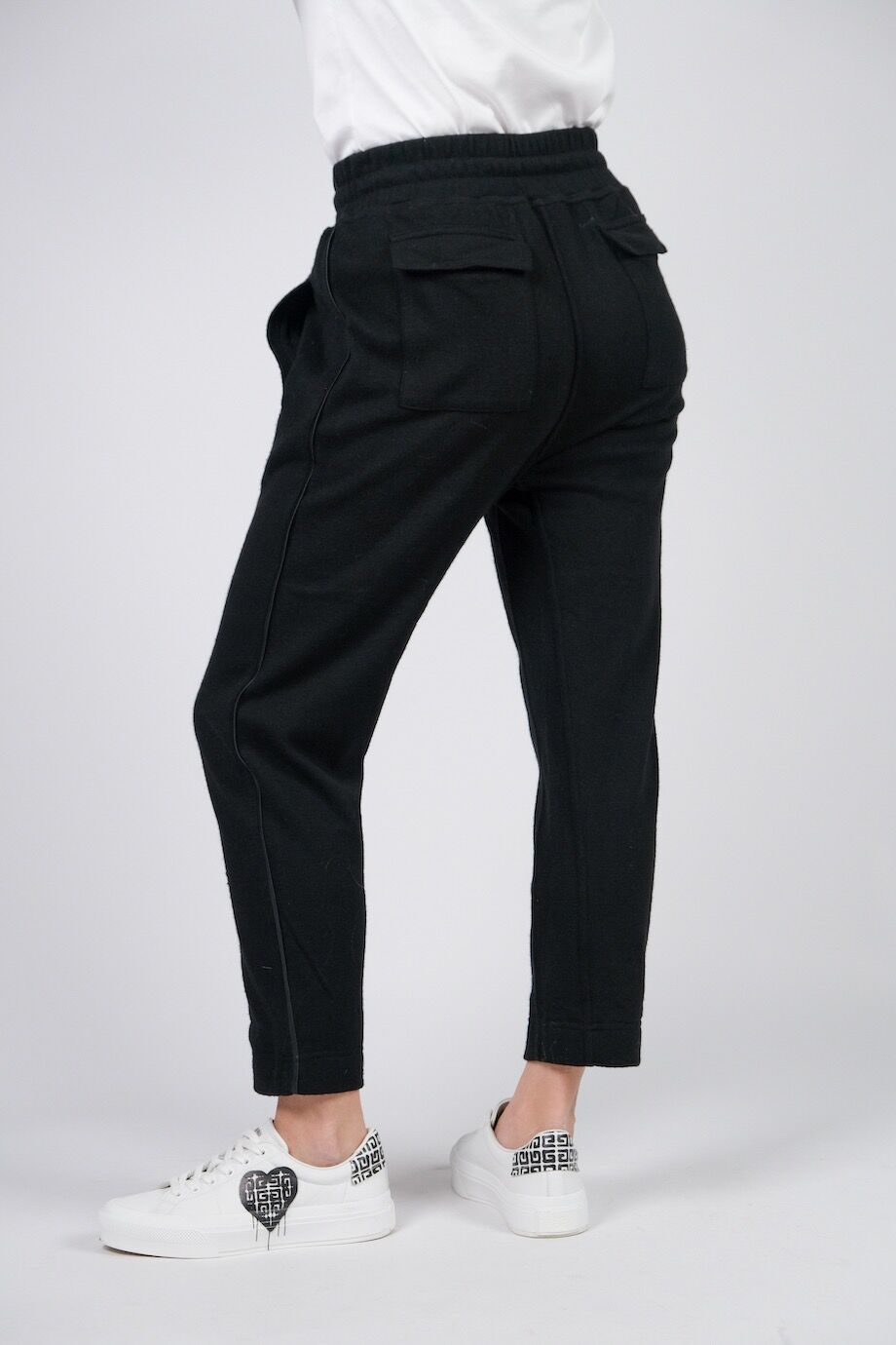 image 4 Трикотажный брюки на резинке чёрного цвета