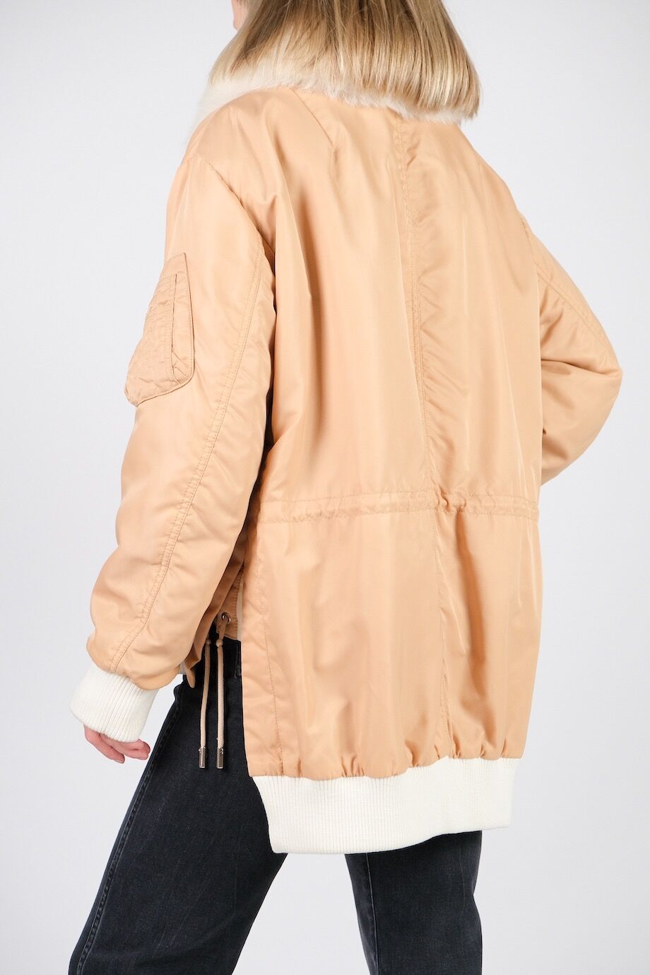 image 3 Куртка персикового цвета с мехом