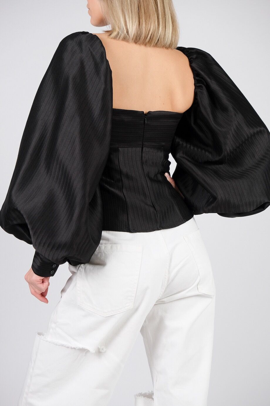 image 3 Блуза чёрного цвета с объемными рукавами