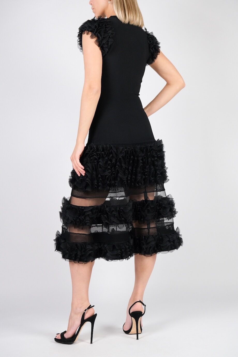 image 3 Платье черного цвета с воланами на рукавах и юбке