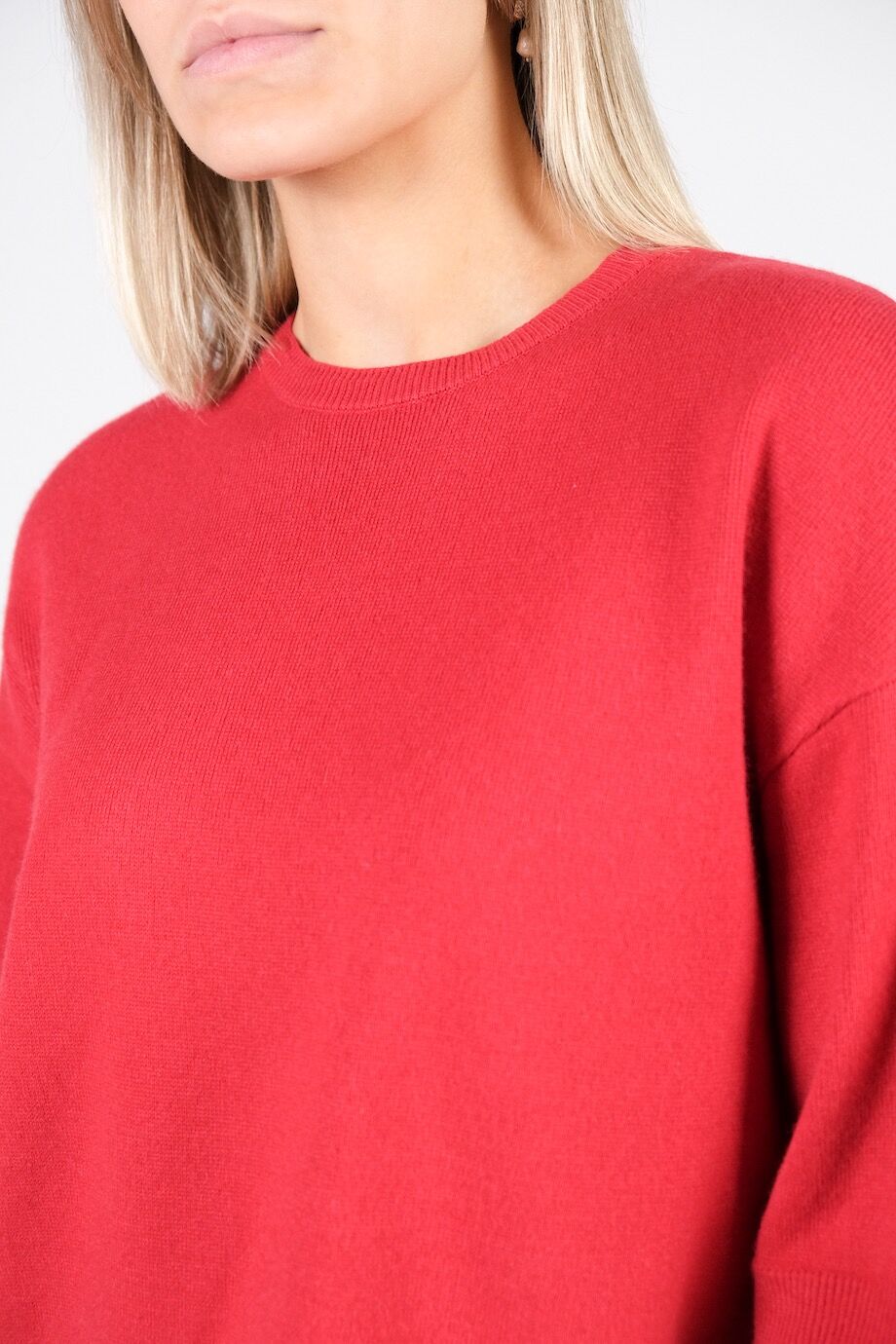 image 4 Кашемировый джемпер с укороченным рукавом красного цвета