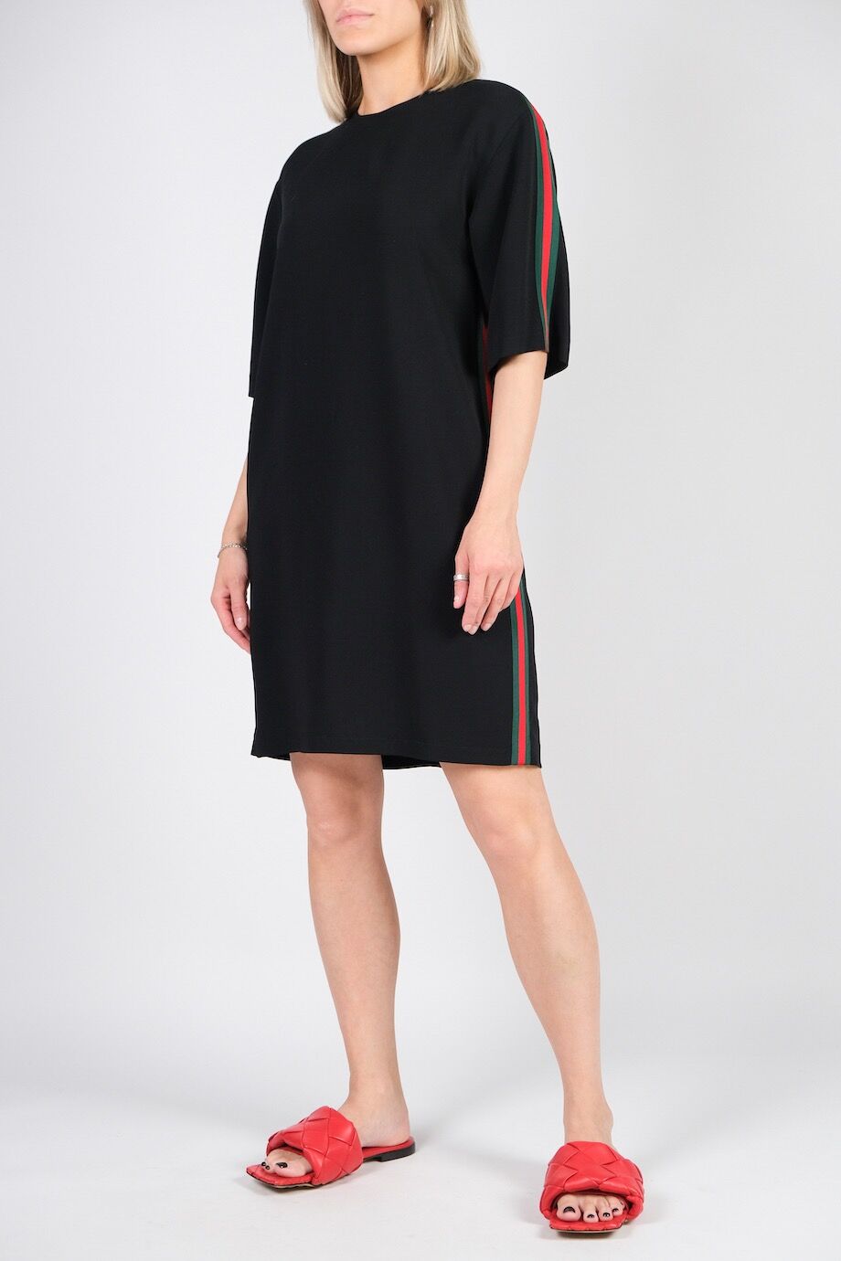 image 2 Платье чёрного цвета с репсовой цветной лентой