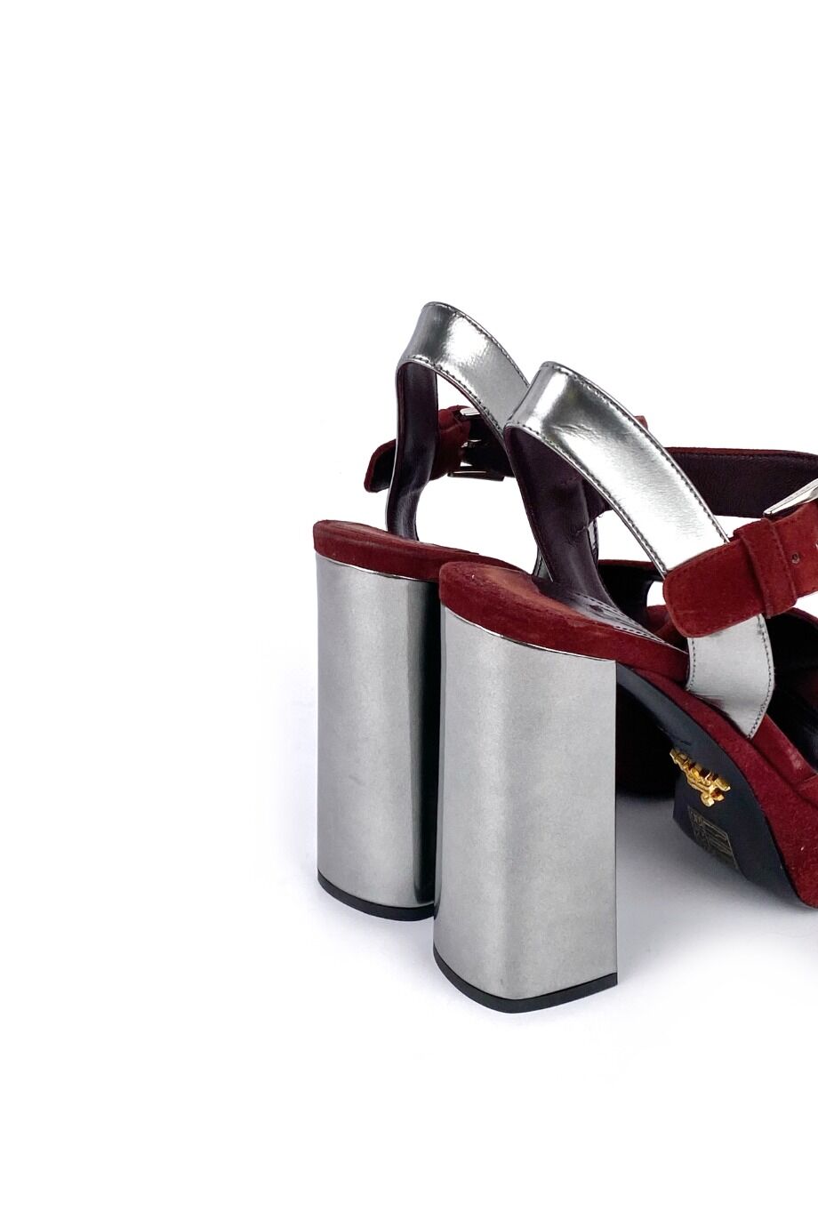 image 4 Босоножки бордового цвета с серебряным каблуком