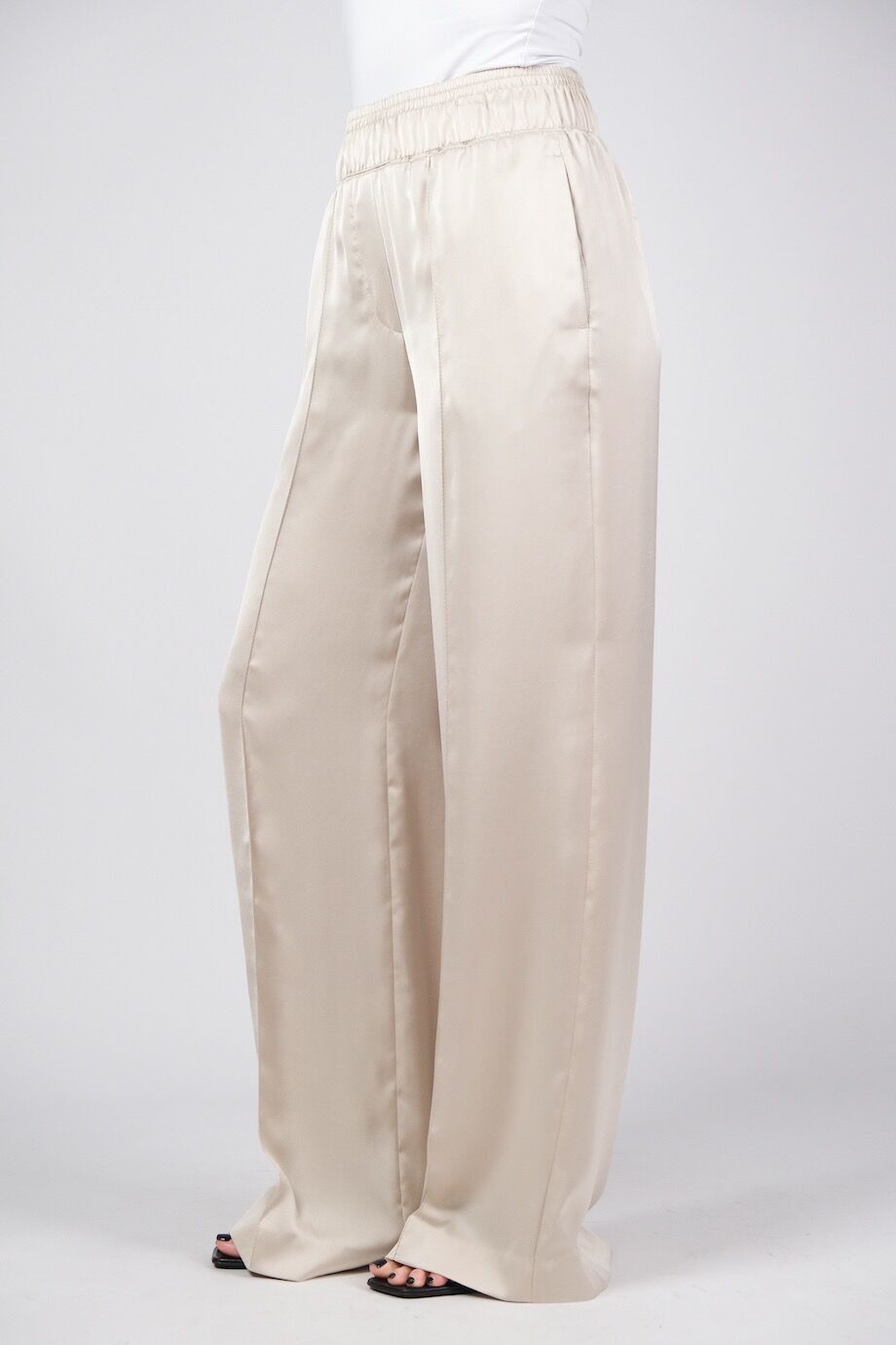 image 5 Атласные брюки жемчужного цвета на резинке
