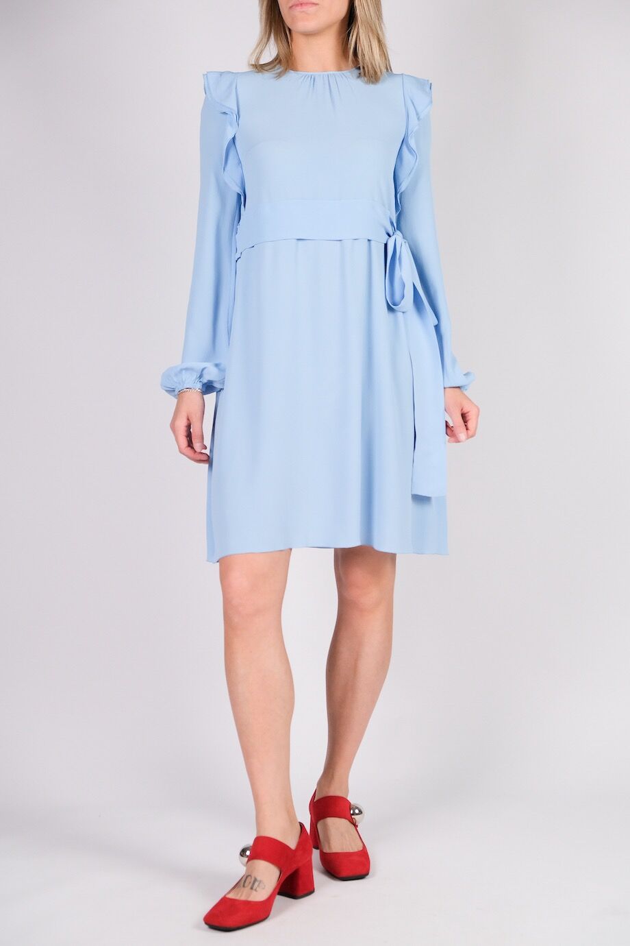 image 1 Платье голубого цвета с длинным рукавом