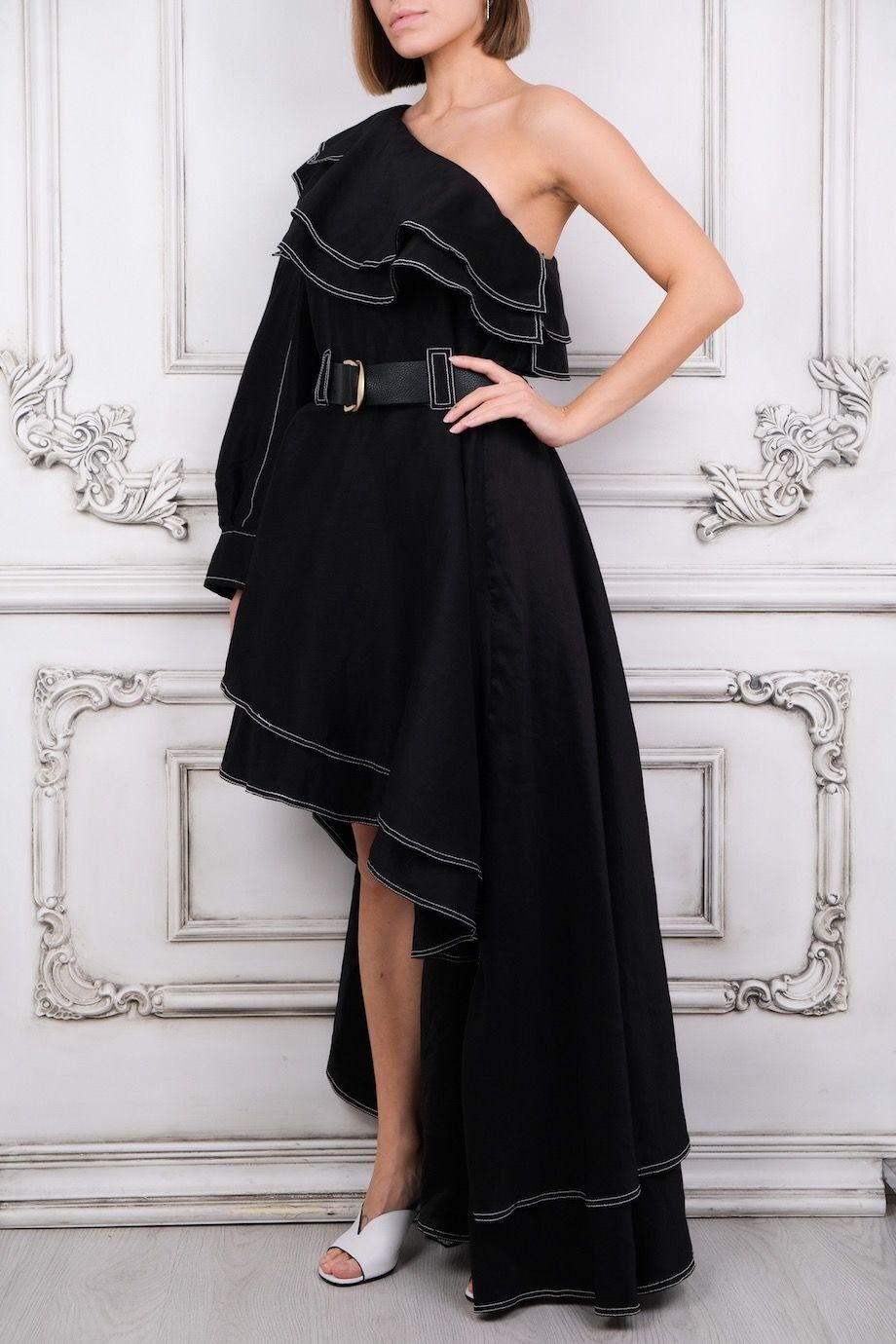 image 1 Платье на одно плечо черного цвета