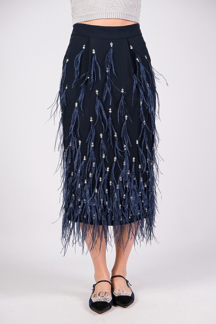 image 2 Шелковая юбка синего цвета декорированная перьями