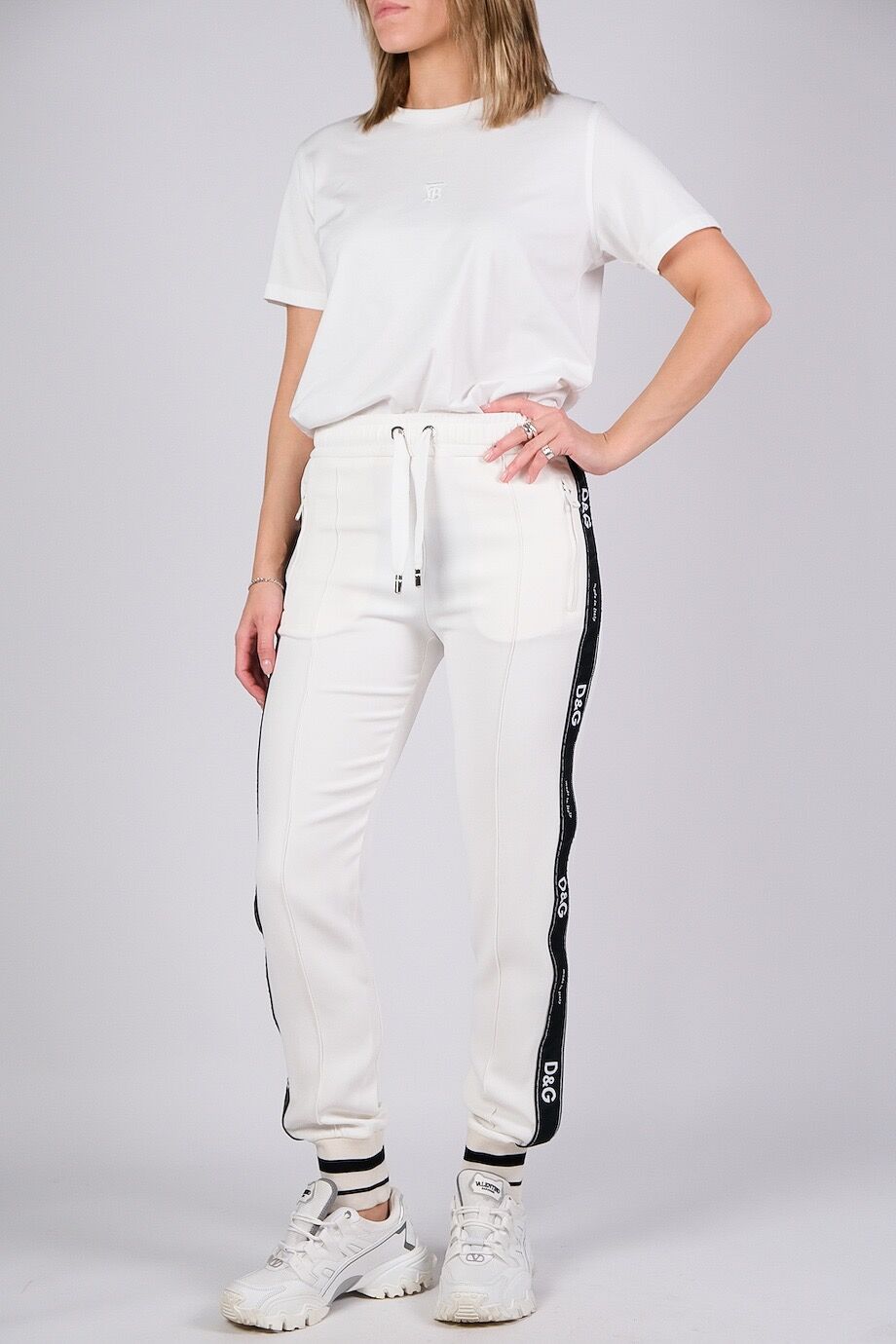 image 1 Спортивные брюки белого цвета с лампасами