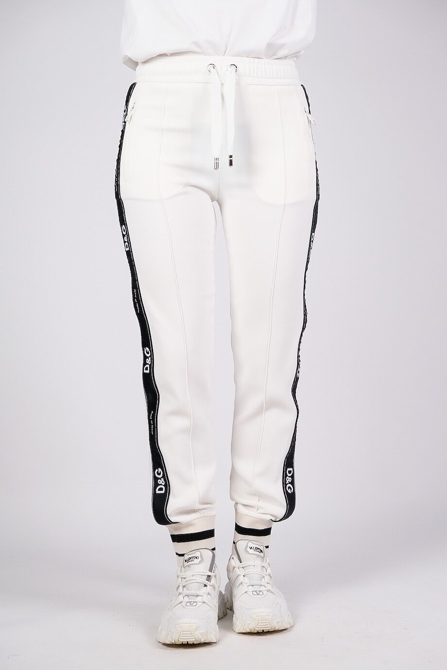 image 2 Спортивные брюки белого цвета с лампасами
