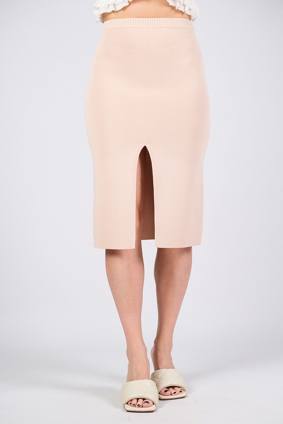 image 2 Трикотажная юбка бледно-розового цвета с разрезом спереди