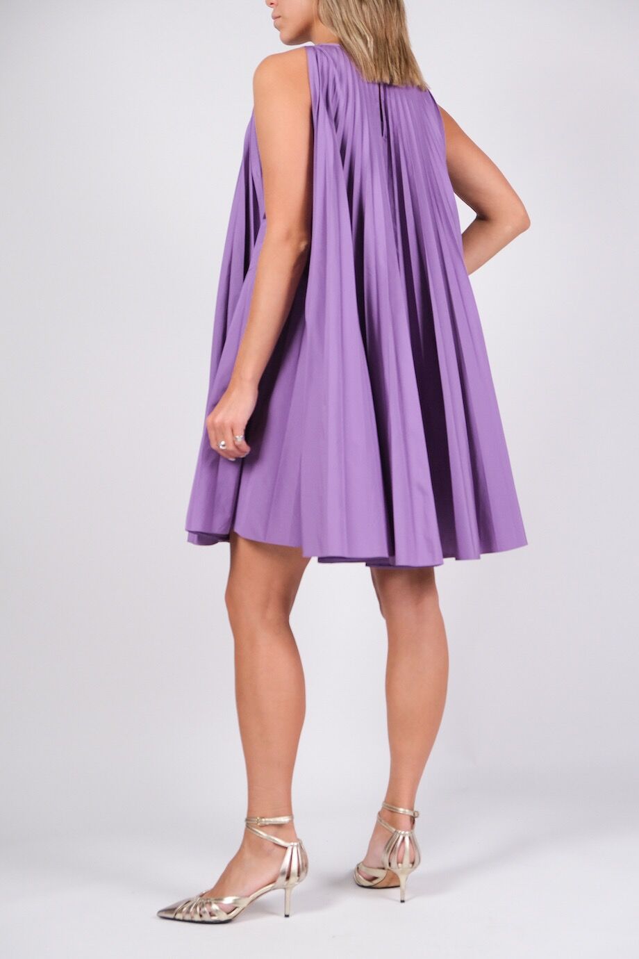image 3 Платье плиссе сиреневого цвета без рукавов
