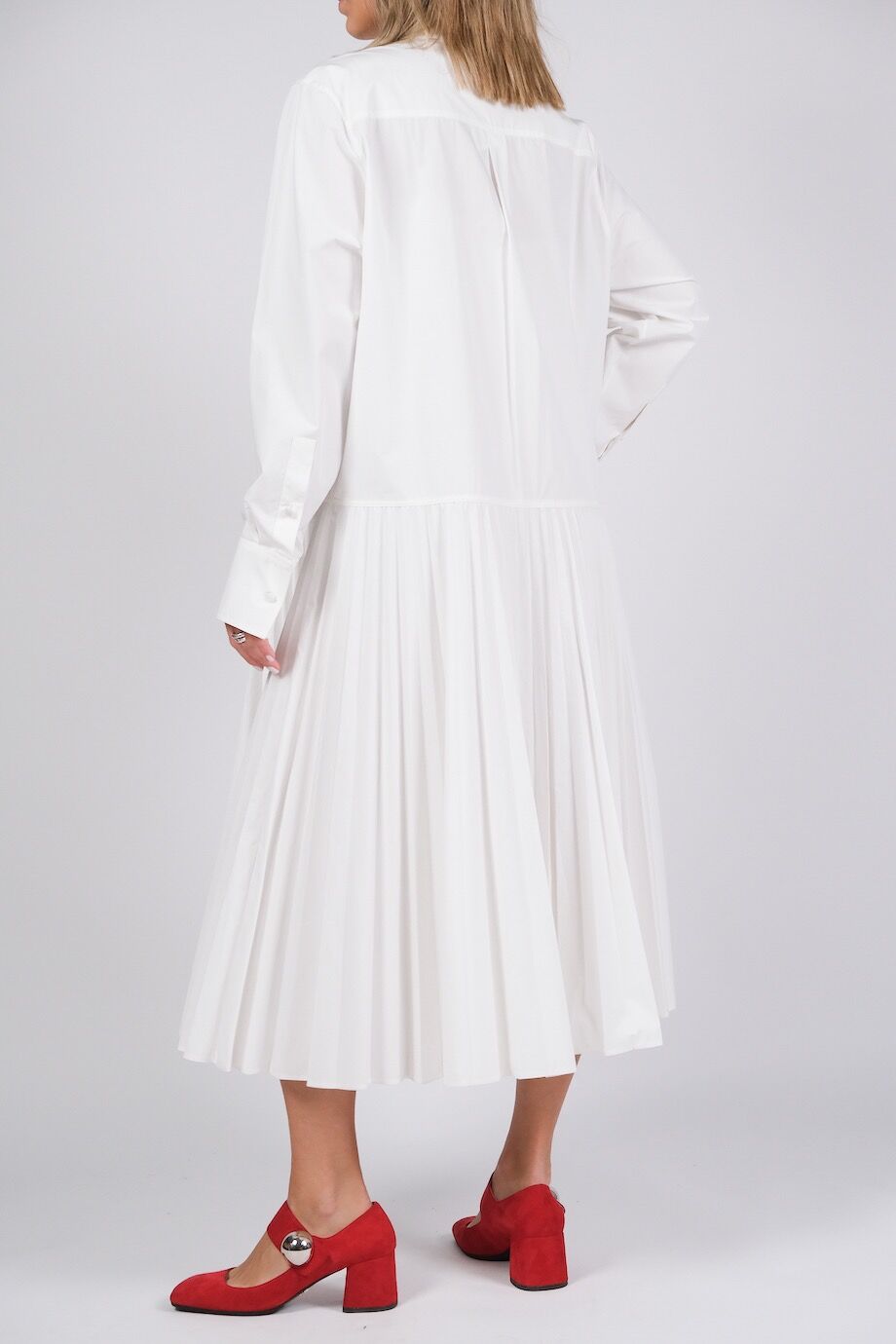 image 3 Платье белого цвета с юбкой плиссе и принтом