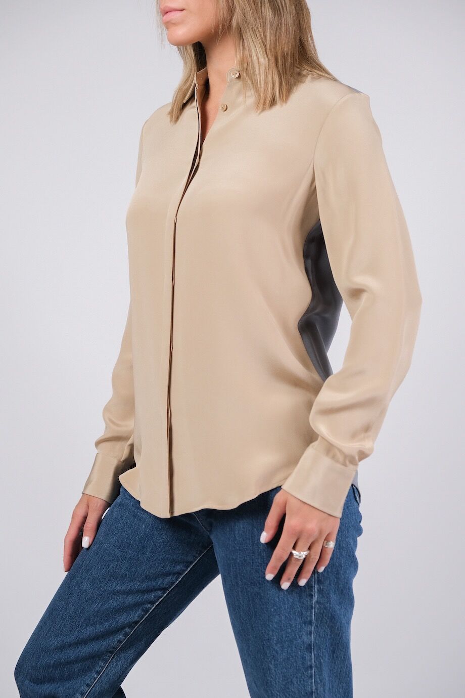 image 2 Шелковая блуза комбинированная по цвету