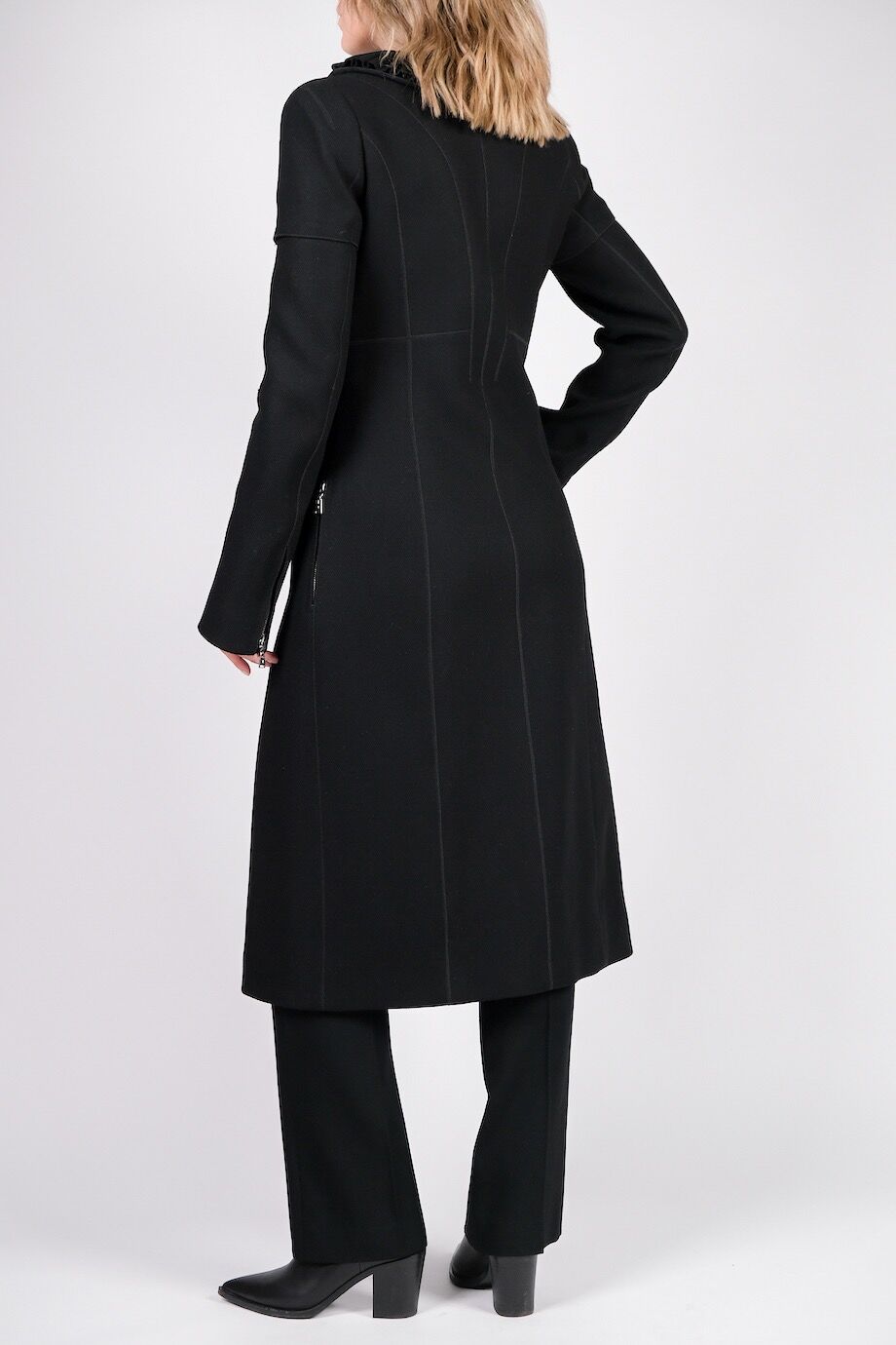 image 3 Пальто черного цвета прямого кроя