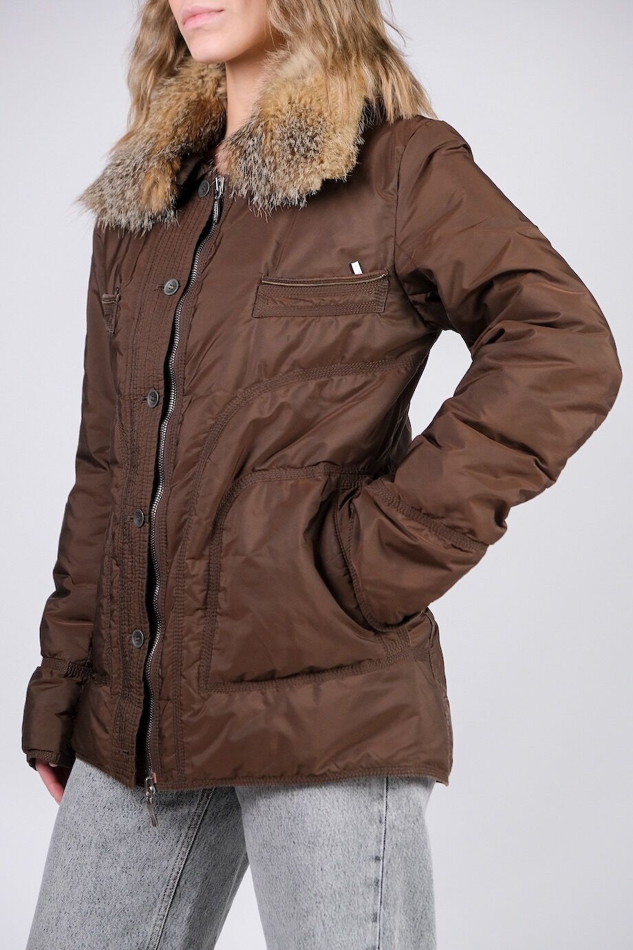 image 2 Куртка коричневого цвета с мехом