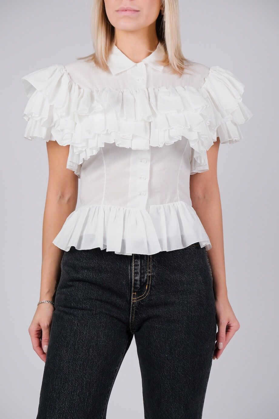 image 1 Блуза с рюшами белого цвета