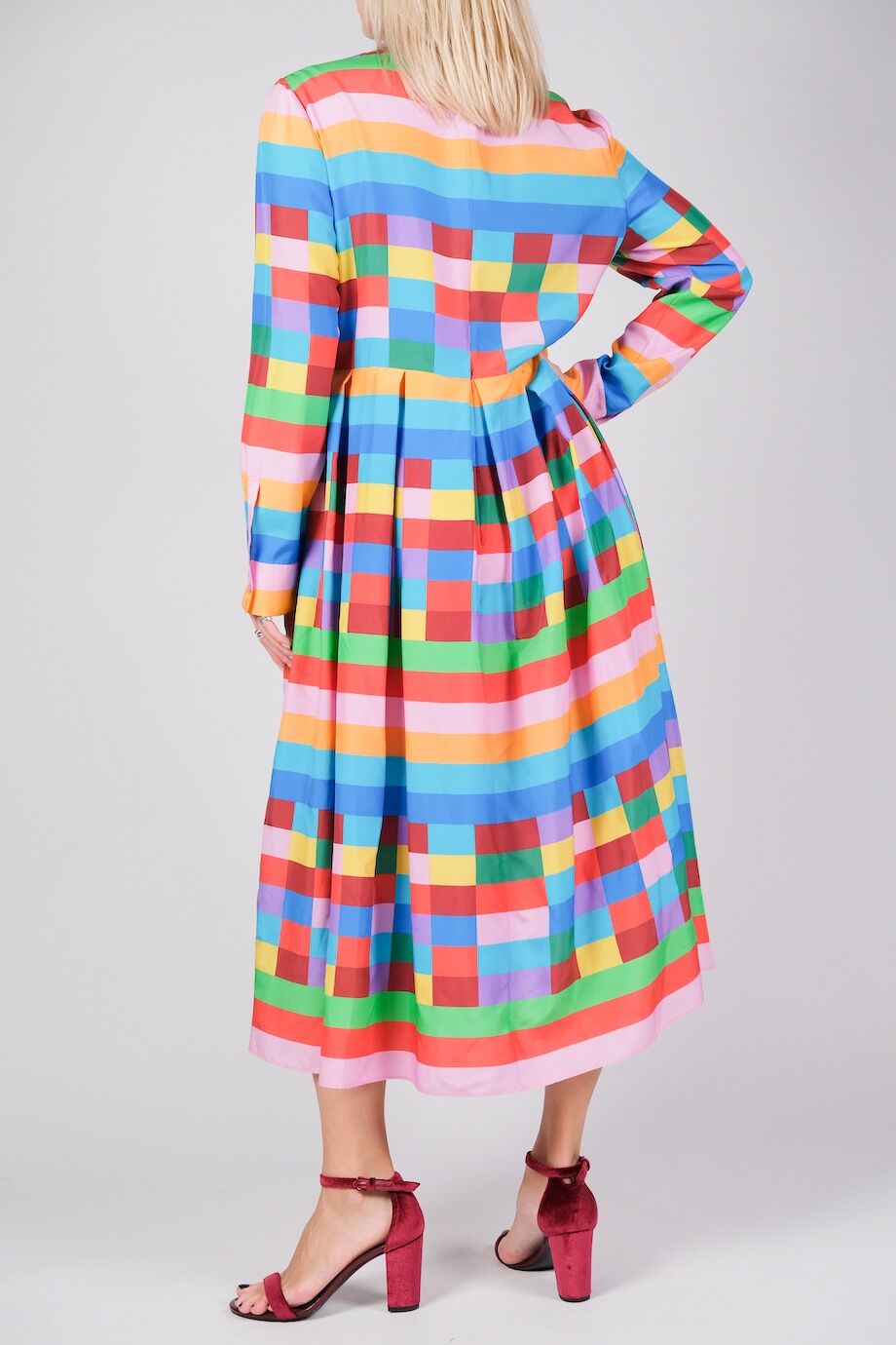 image 3 Шелковое разноцветное платье с длинным рукавом
