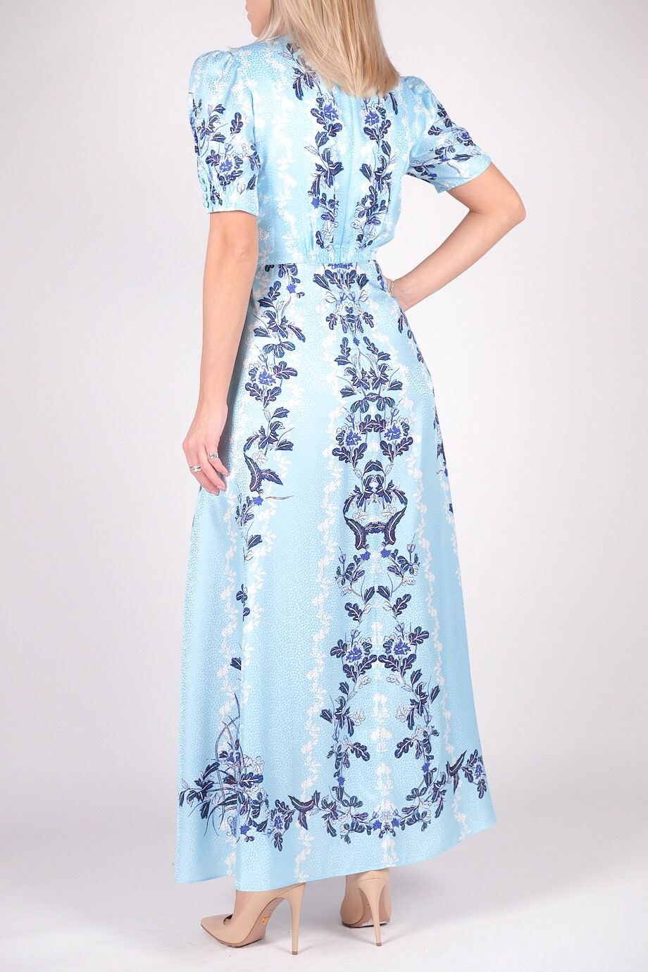 image 3 Шелковое платье голубого цвета с цветочным принтом