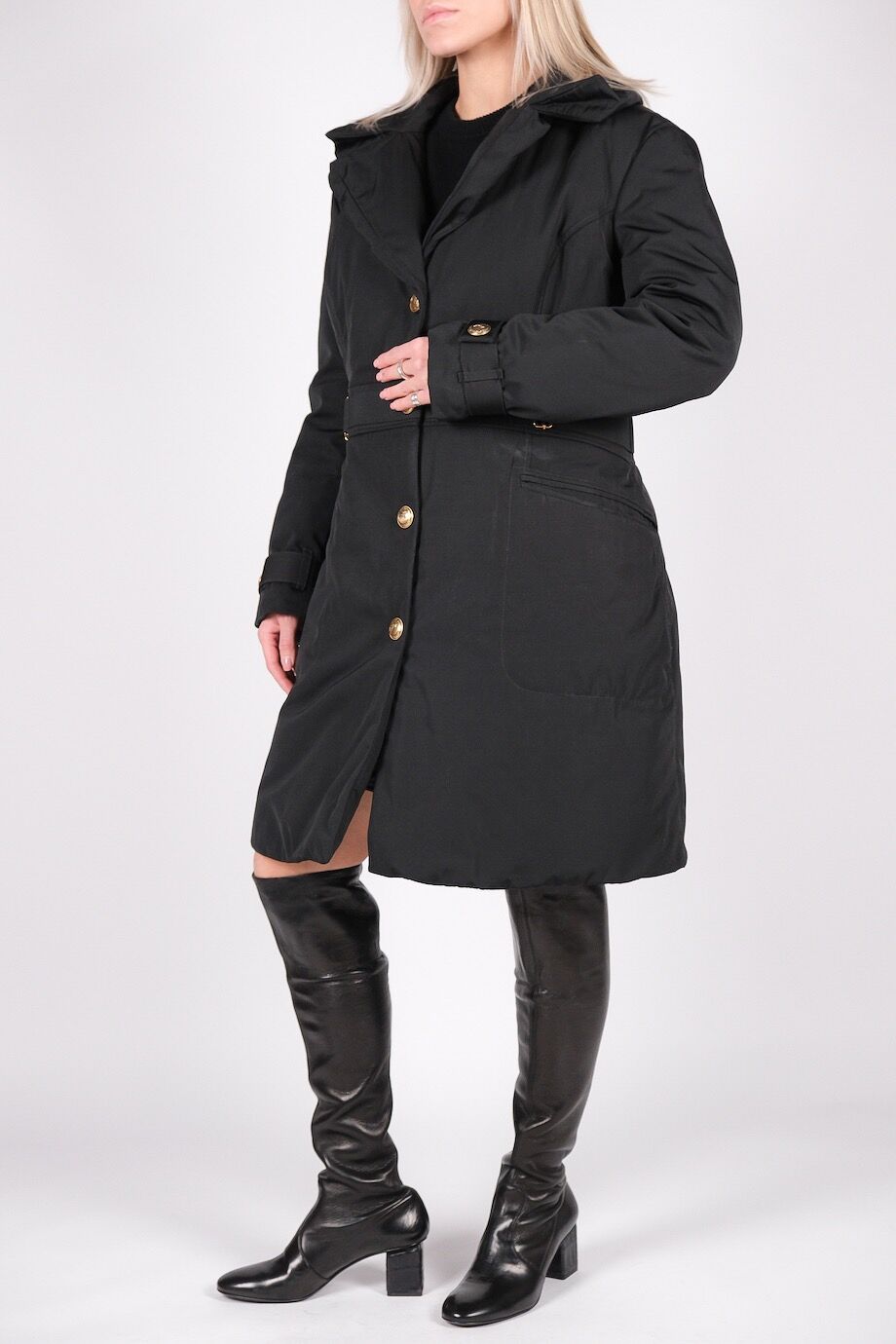 image 2 Пуховое пальто черного цвета