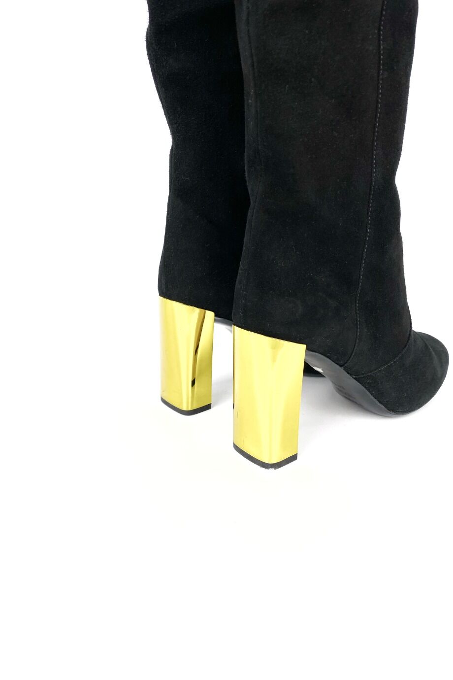 image 4 Замшевые сапоги черного цвета на металлическом каблуке