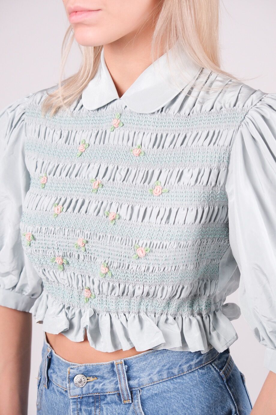 image 3 Шёлковая укорочённая блуза мятного цвета на завязках с пышными рукавами