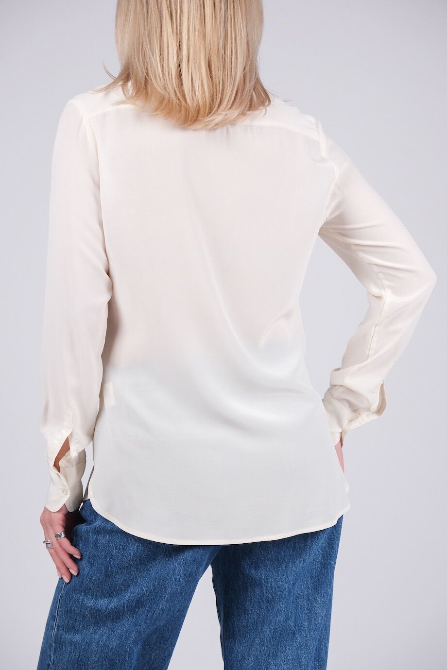 image 3 Шелковая блуза молочного цвета с карманами