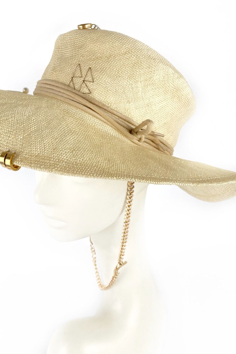 image 2 Соломенная шляпа со съёмной цепочкой