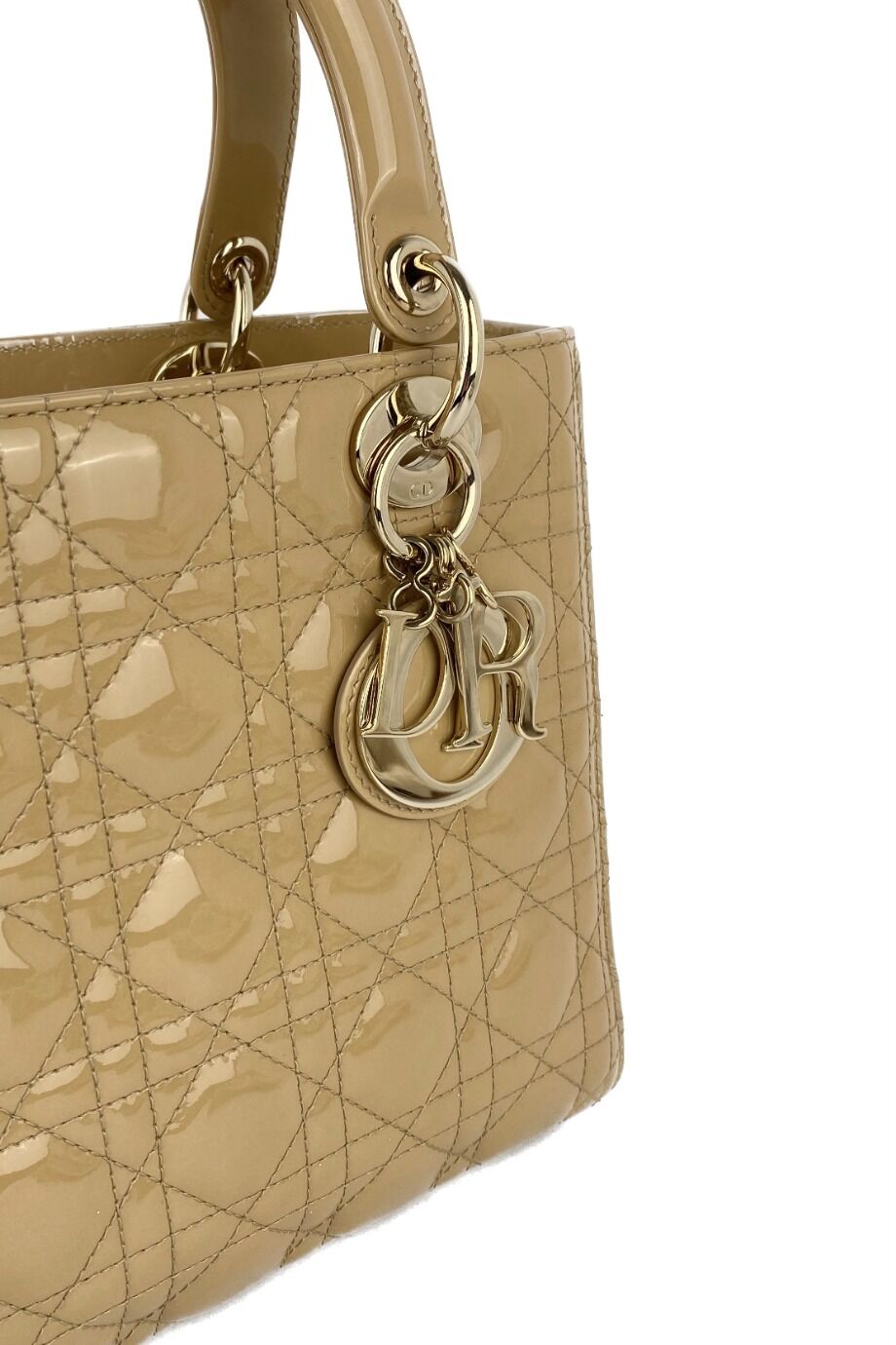 image 3 Лаковая сумка Lady Dior бежевого цвета