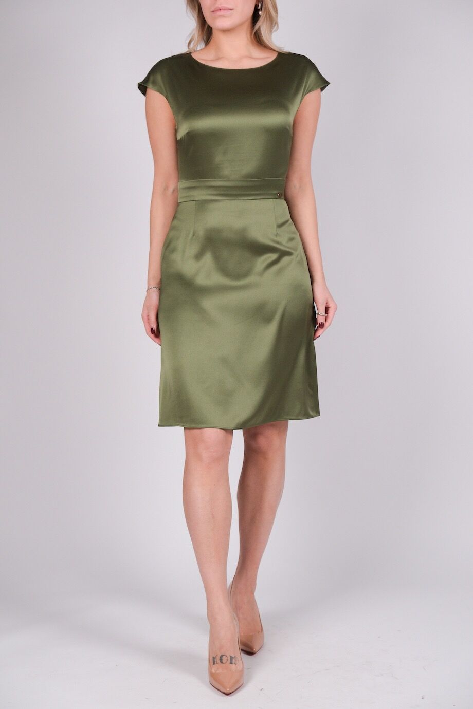 image 1 Шелковое платье зеленого цвета
