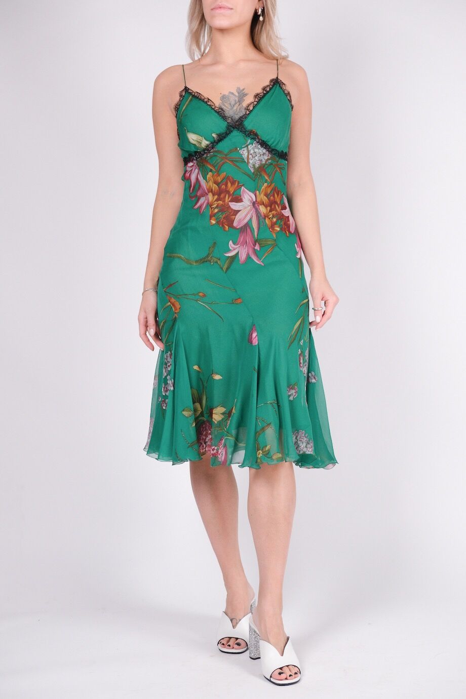 image 1 Шелковое платье-комбинация зеленого цвета с цветочным принтом