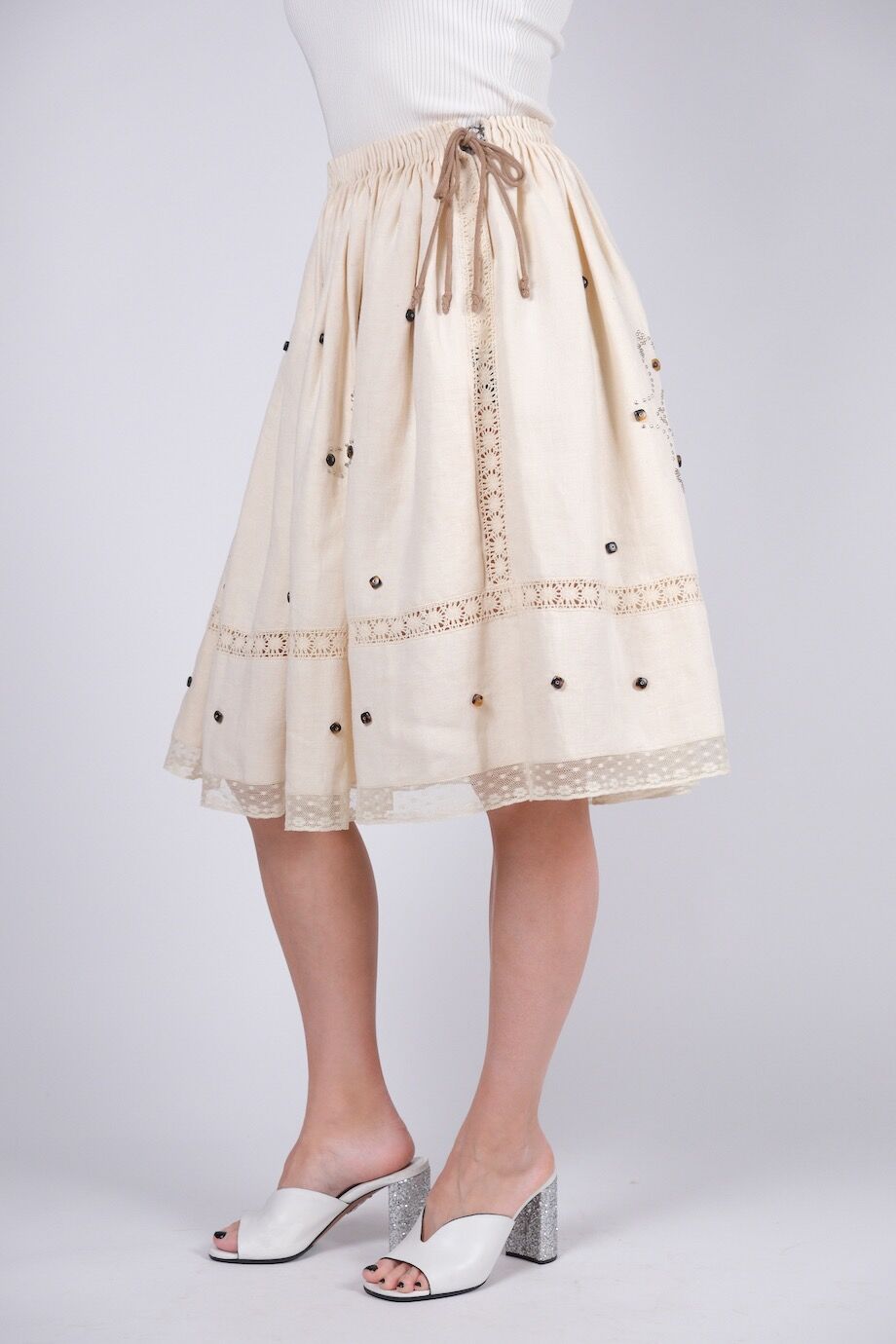 image 3 Льняная юбка молочного цвета с декором