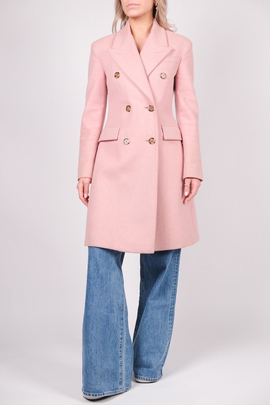image 1 Пальто двубортное розового цвета