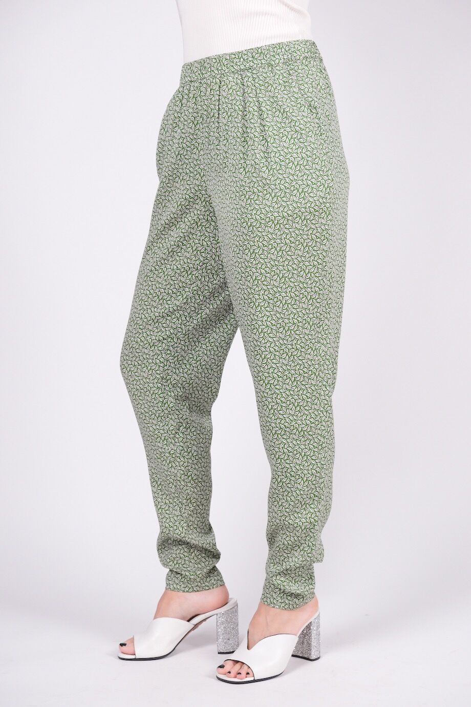 image 3 Шёлковые брюки с растительным принтом