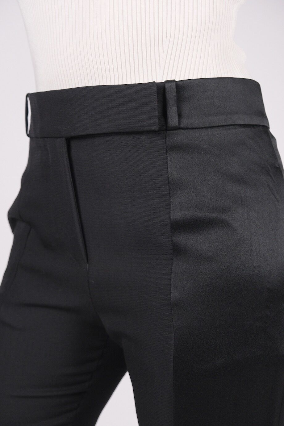 image 5 Комбинированные брюки черного цвета прямого кроя